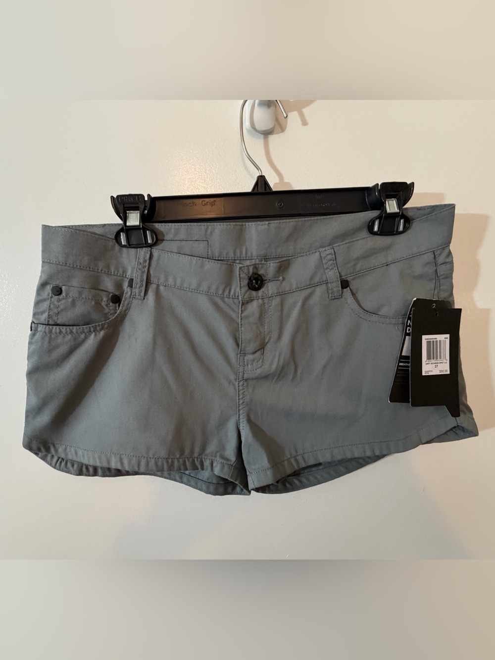 Hurley Nike Dri-FIT Women’s Gray Shorts Size 27 NWT 5 Pocket Stretch